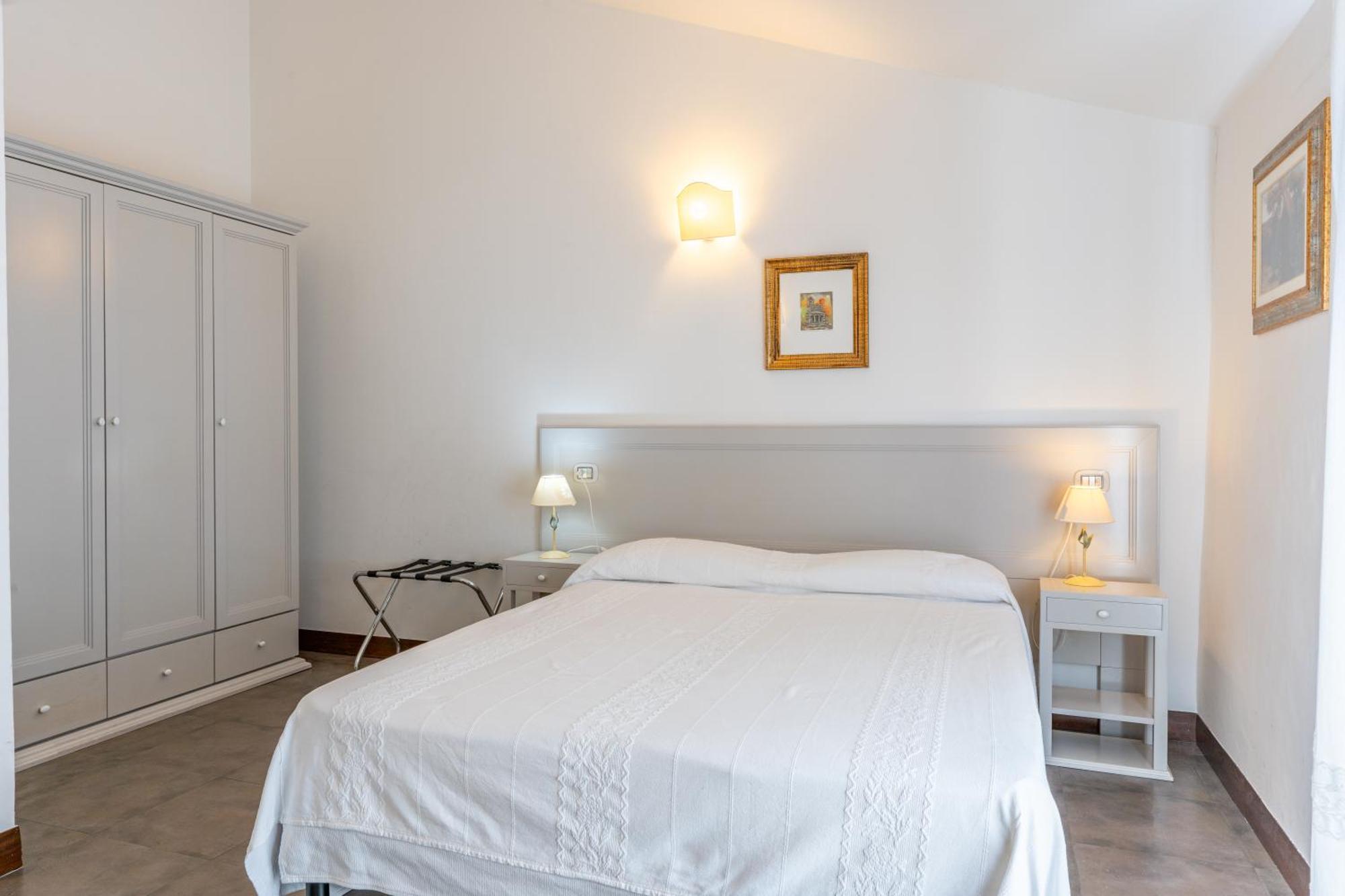 Albergo Residenziale La Corte トルトリ エクステリア 写真