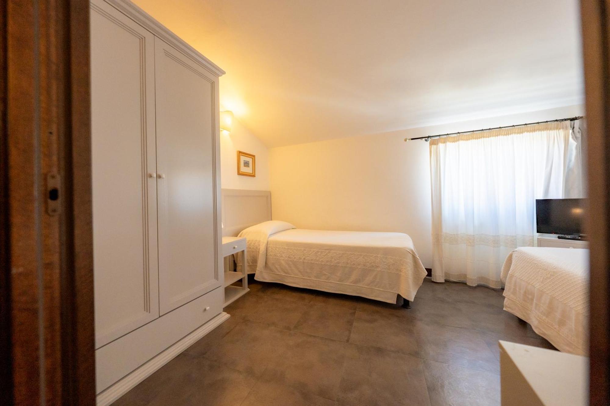 Albergo Residenziale La Corte トルトリ エクステリア 写真