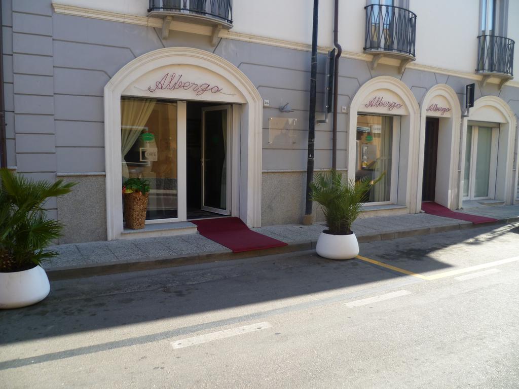 Albergo Residenziale La Corte トルトリ エクステリア 写真